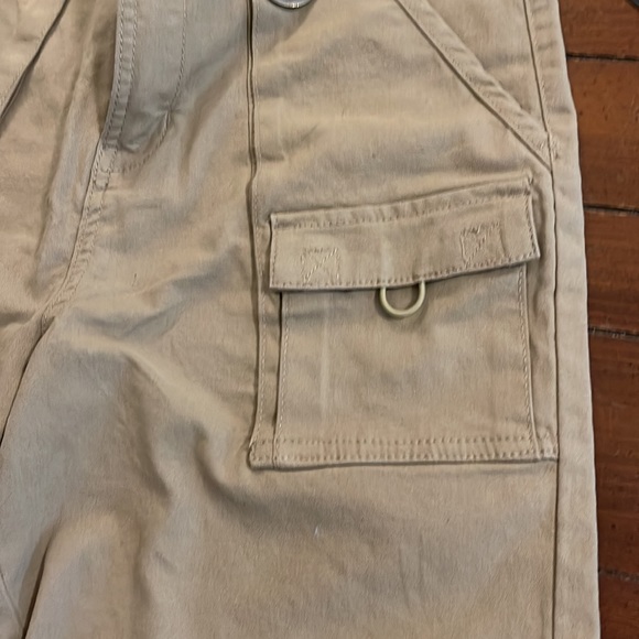 Shorts - Picture 4 of 7